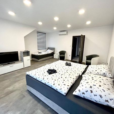 Apartmany Premium Se Soukromym Parkovanim Česká Lípa Zewnętrze zdjęcie