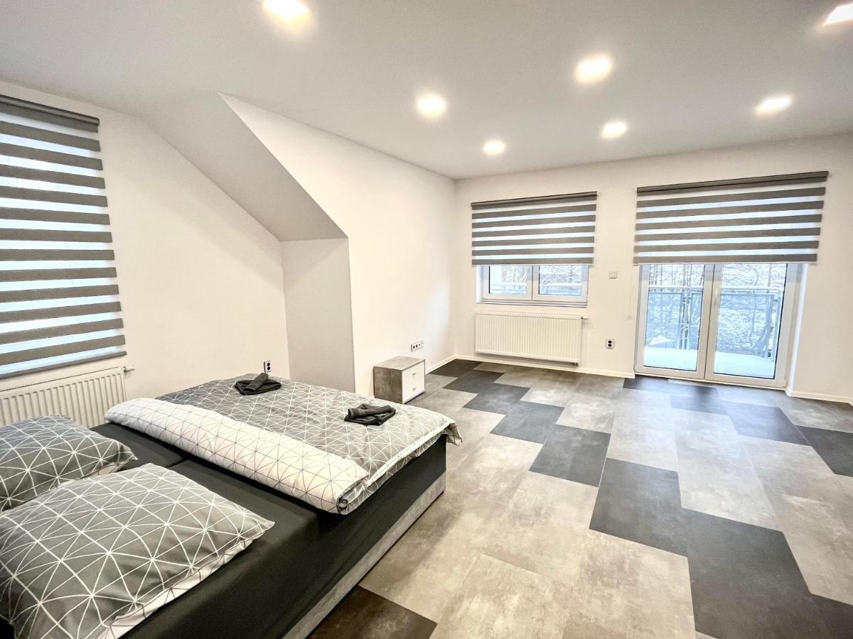 Apartmany Premium Se Soukromym Parkovanim Česká Lípa Zewnętrze zdjęcie