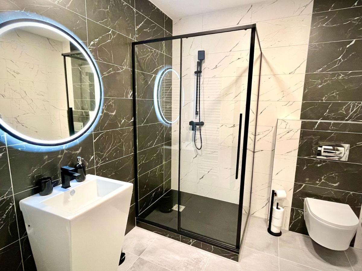 Apartmany Premium Se Soukromym Parkovanim Česká Lípa Zewnętrze zdjęcie