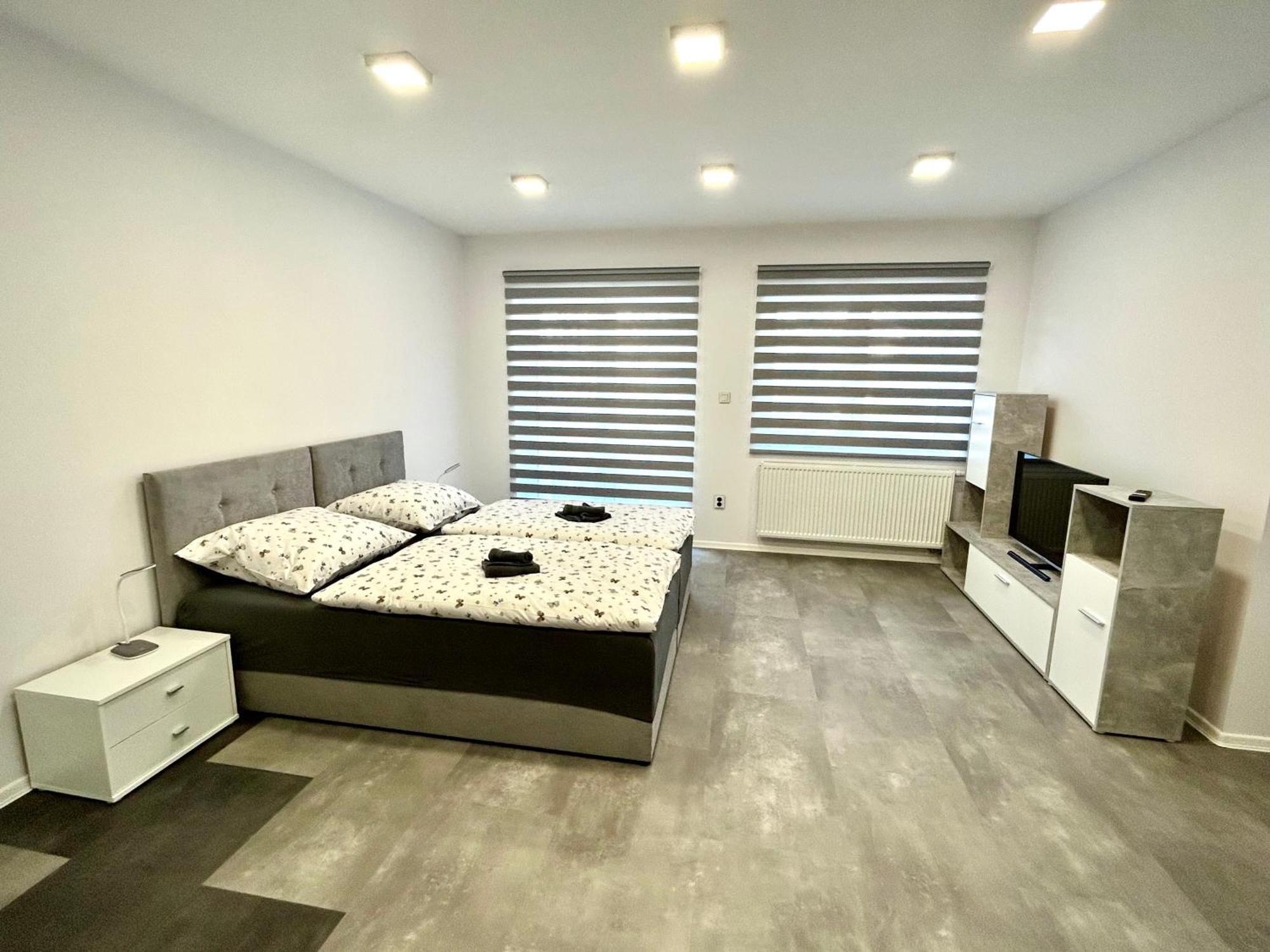 Apartmany Premium Se Soukromym Parkovanim Česká Lípa Zewnętrze zdjęcie